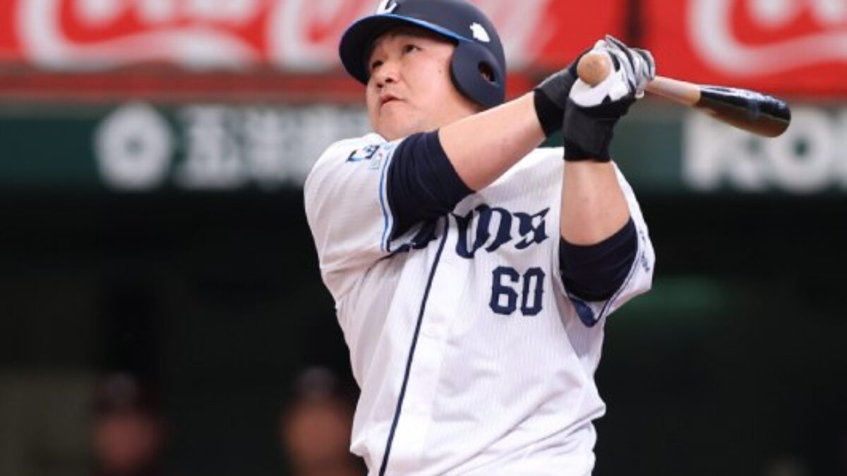 埼玉西武ライオンズ ボブルヘッド 60 中村剛也　39デストラーデ 埼玉西武ライオンズ ボブルヘッド 60 中村剛也 39デストラーデ